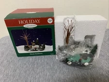Vintage 2007 Holiday Inspirations Town Series Pond Figure
