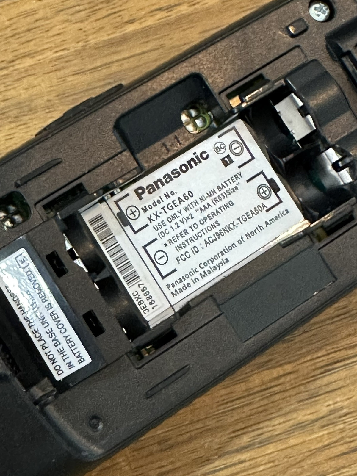 Panasonic KX-TGEA60 Cordless Expansion Phone Handset w/ PNLC1079 Charging Base