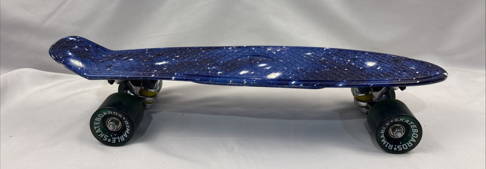 Nice Rimable Glaxy Space Thick Wheels Mini Cruiser Skateboard 22x6&rdquo; Deck Blue.