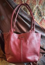 Scarlett soft leather bucket bag/ shoulder or handbag/lined in rich brown suede.