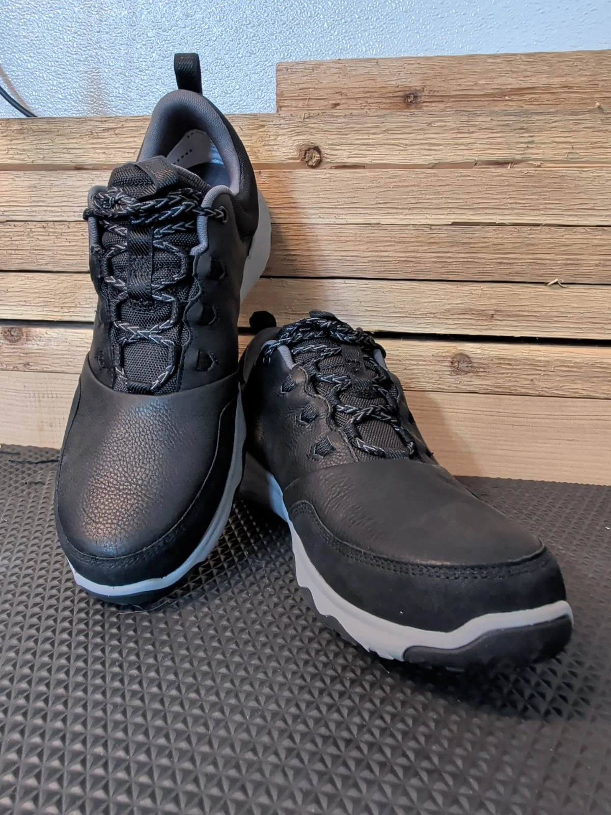 Teva Arrowood 2 WP BLACK Outdoor Hiking Shoes Lace Up Men's Size 13
Opens in a new window or tab