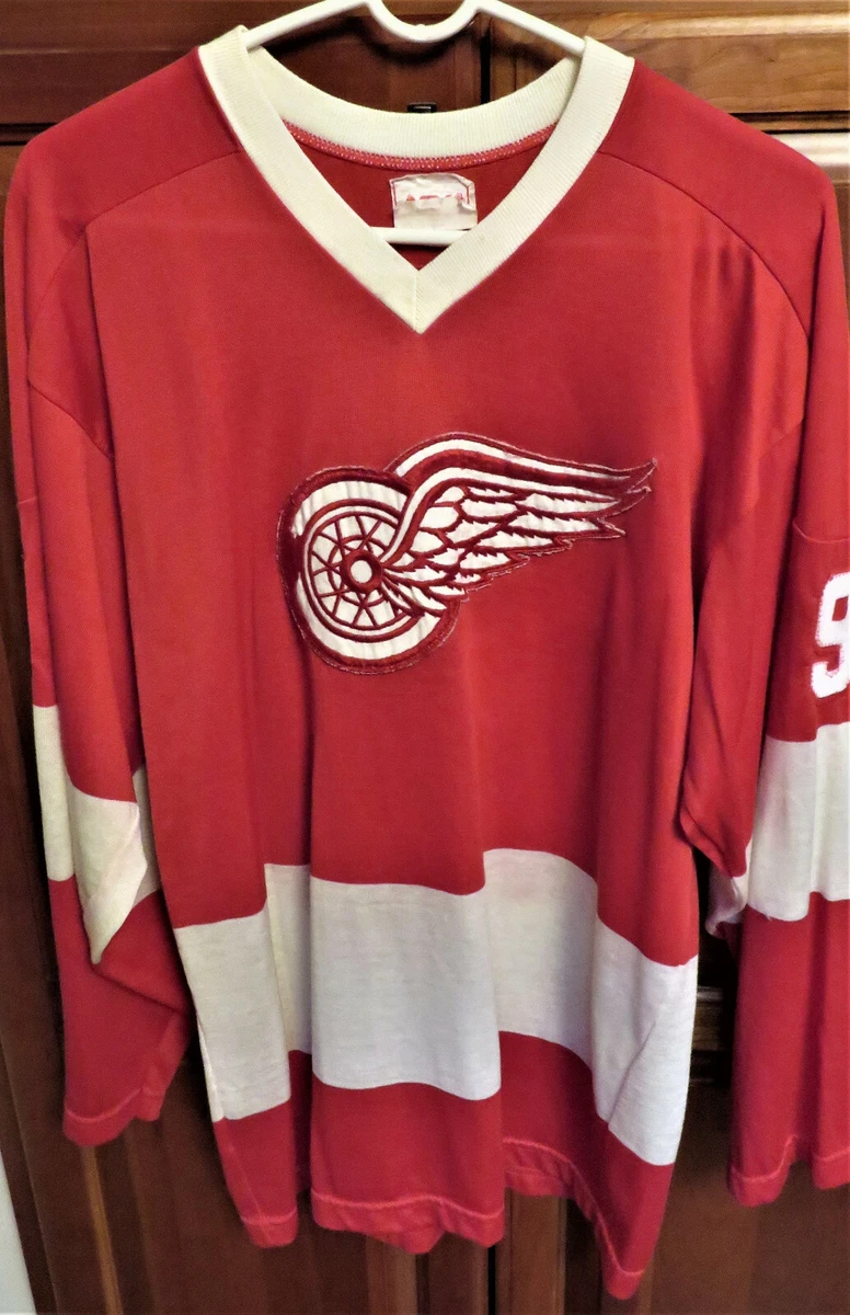 Detroit Red Wings retro jersey now available  Where to buy the throwback  styles 