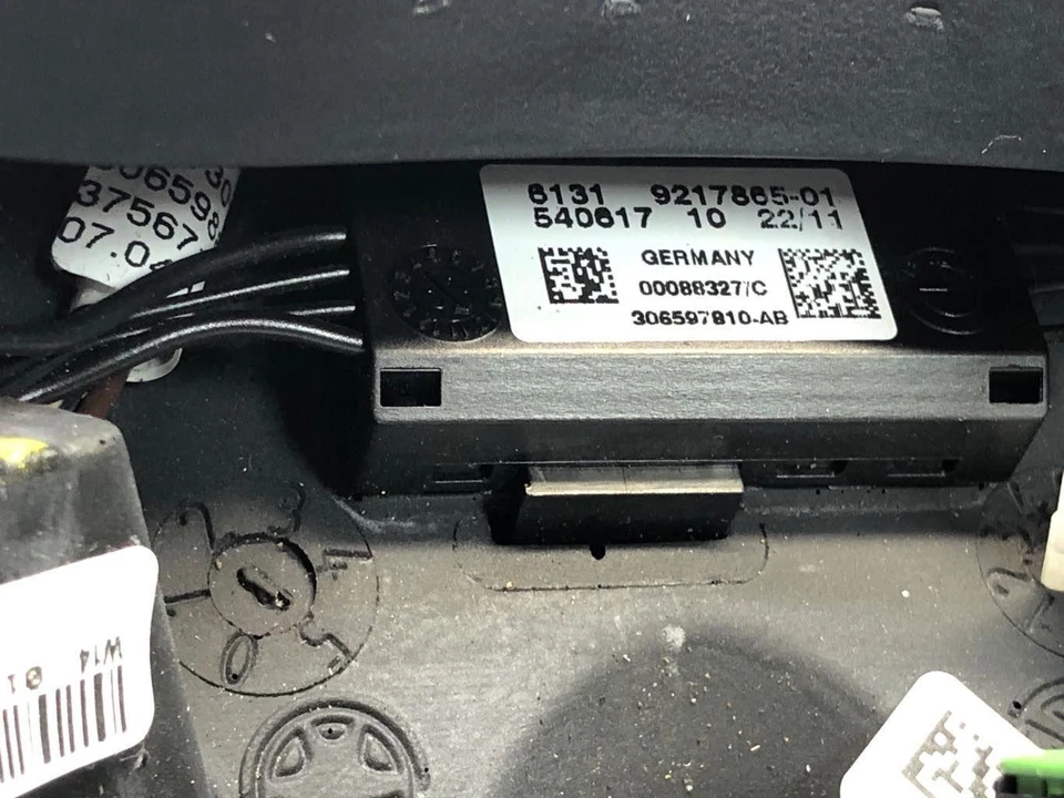 BMW 135 2008-2012 volante de cuero con levas de cambio sin paquete de rendimiento Foto 4 de 4