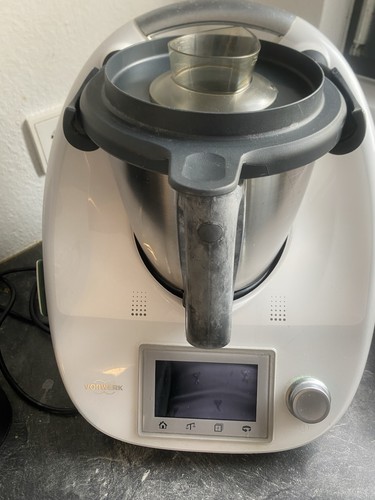 Thermomix TM5 Weiß mit Zubehör 2x Mixtopf mit Cookie - OVP