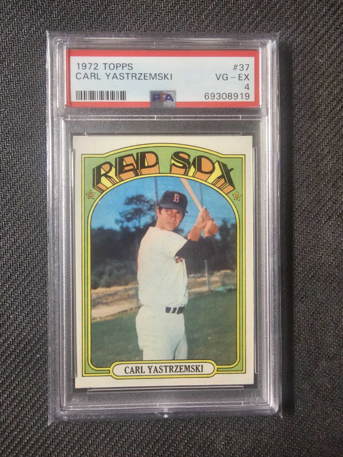 1972 Topps - Carl Yastrzemski #37 PSA 4
