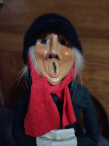 Byers Choice Carolers Rare Bumpy Base