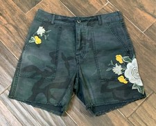 Free People Floral Embroidered Camo Shorts Frayed Hem Boho Festival Cotton Sz 2