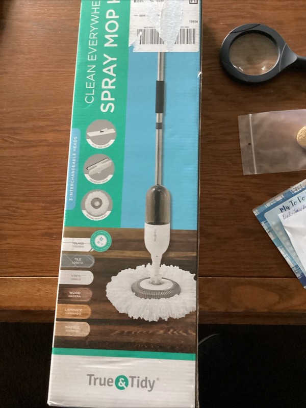 True & Tidy Spray Mop Kit -360 Open Box W Interchangeable Heads