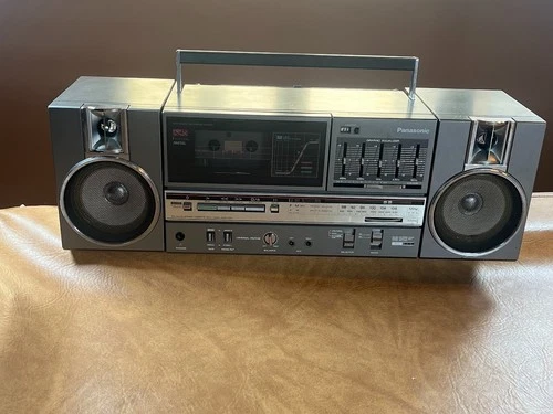 Vintage 80's PANASONIC RX-C45 Boombox Ghetto blaster cassette player radio