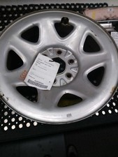 Used Wheel fits: 2018 Gmc Sierra 1500 pickup 17x8 7 spoke painted opt 00A Grade