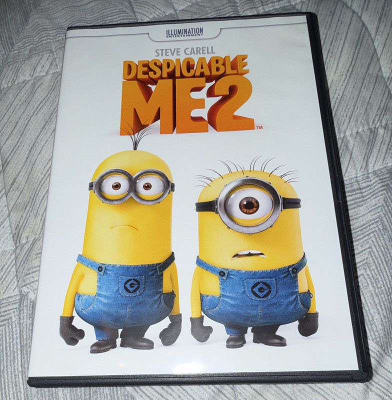 Despicable Me 2 DVD PG Steve Carell Universal Commentary Tall DVD Case