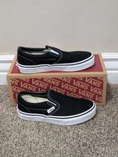 Size 1 Youth Unisex Vans Classic Slip-On Black/White Sneakers Shoes VN000ZBU6BT