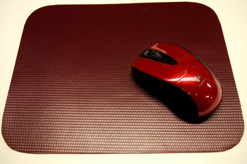 2 Leather Mouse Pads. Brown and Red Made in USA - Picture 3 of 4