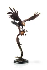 Beautiful Unique Style Accent Brass & Marble Double Flying Eagles Sculpture