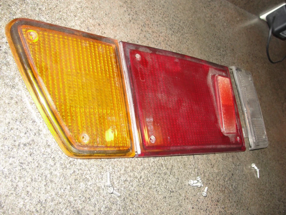 Used CARELLO#12.216.717,12.216.716,12.216.718 R/H Rear Tail Lens 74-88 Fiat X1/9 - Image 3 of 4