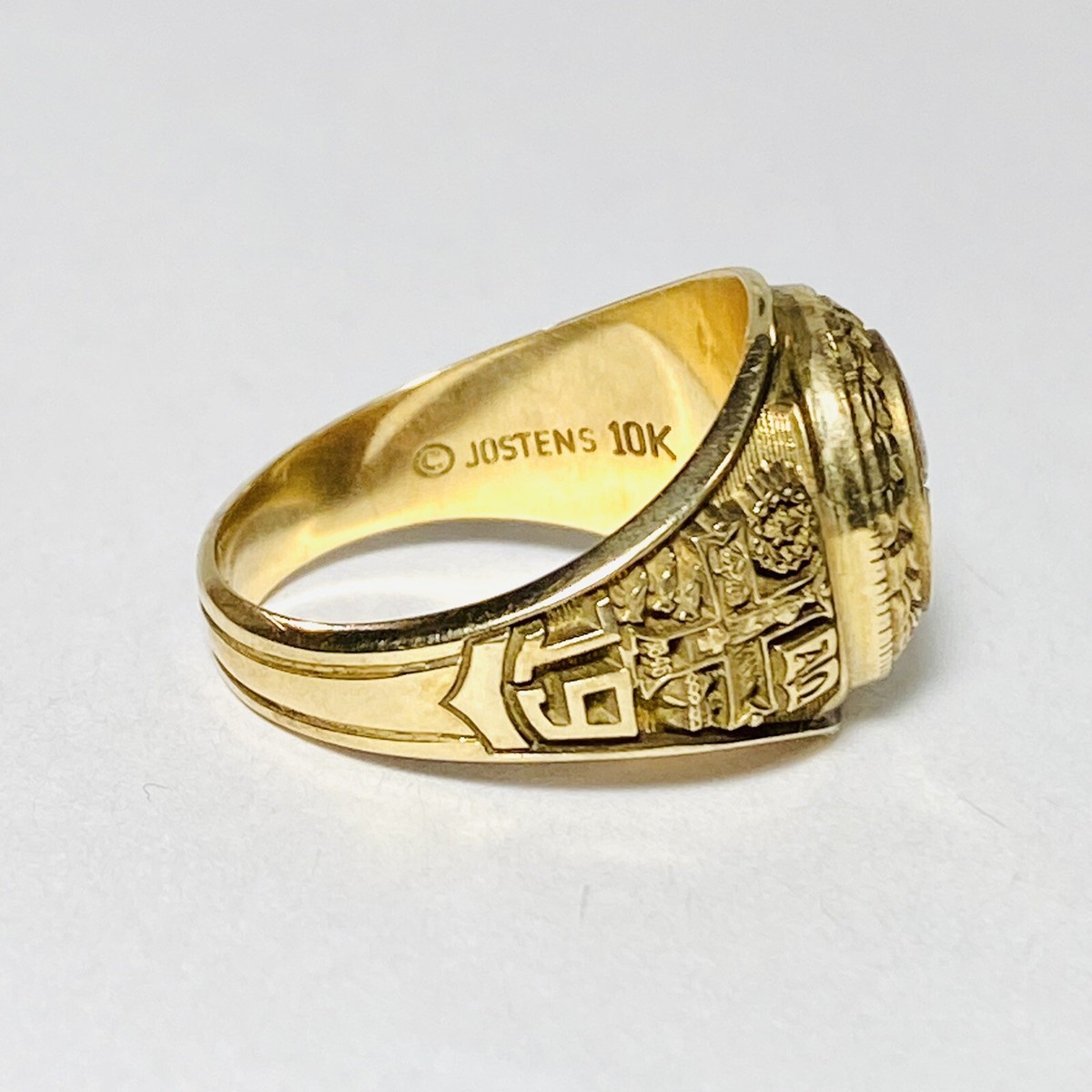 Jostens 1999 Saint Louis School Hawaii 10K Yellow Gold Size 9.5