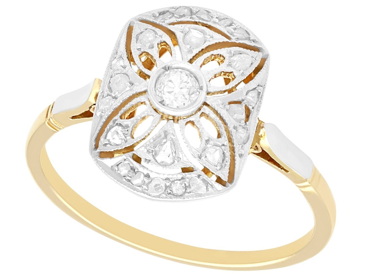 Antique 0.25 Ct Diamond and 18k Yellow Gold Dress Ring Art Deco Circa 1930 Antique 0.25 Ct Diamond and 18k Yellow Gold Dress Ring Art Deco Circa 1930