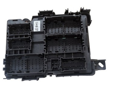 2015 Chevrolet Silverado GMT900 Pickup Cabin Fuse Junction Box 23195441