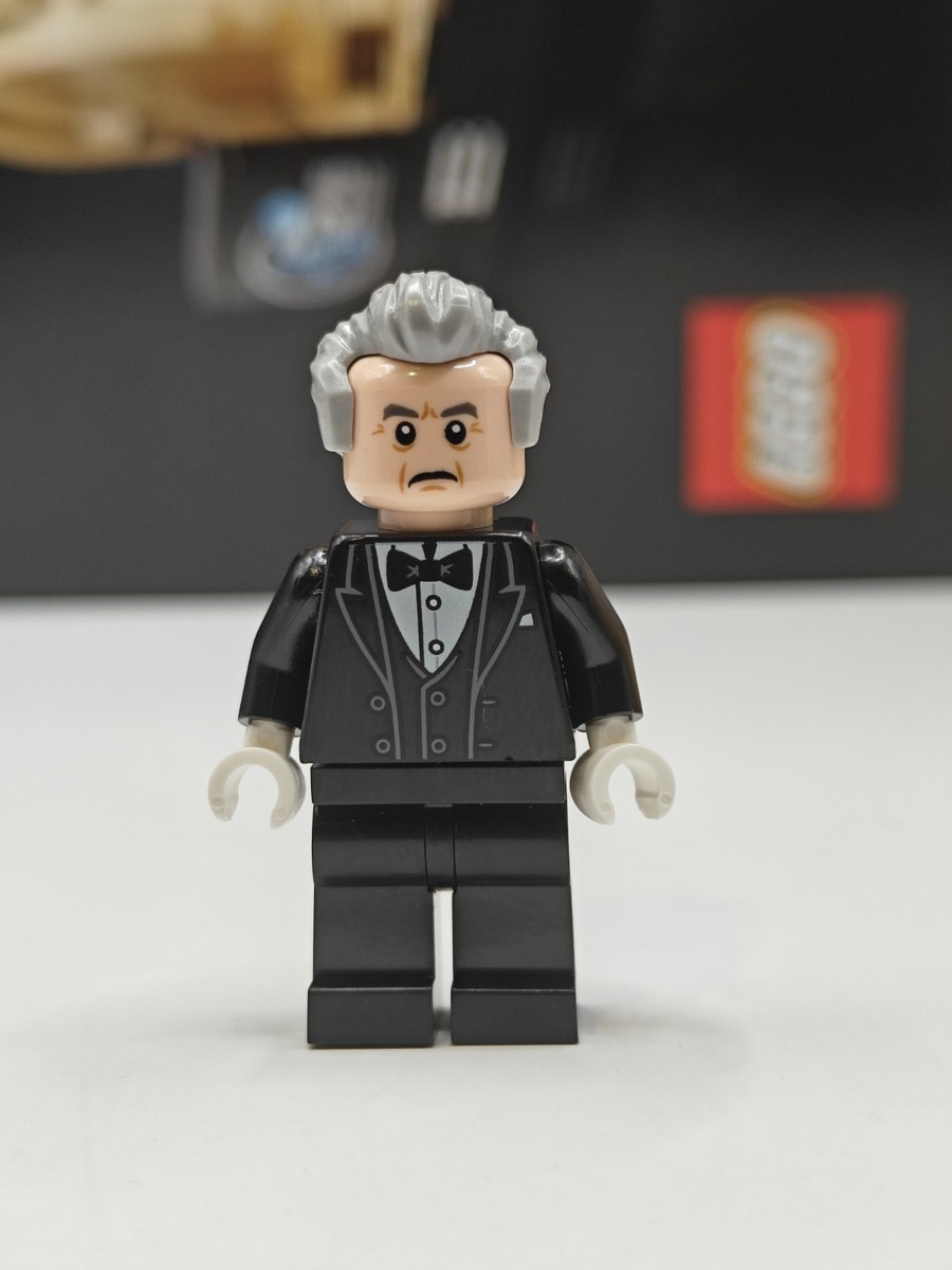 LEGO Alfred Pennyworth Minifigure - Tim Burton Batman 76252