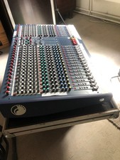 Soundcraft LX 7 II 24-Channel 6-Bus analog  M...