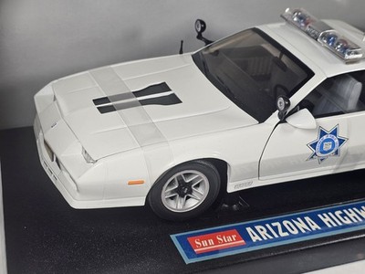 SunStar 1:18 Chevrolet Camaro Z28 Arizona Highway Patrol 1982