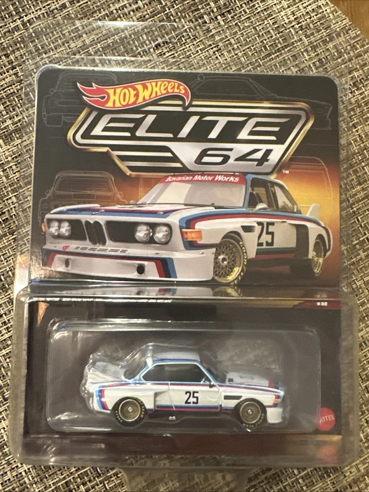 BMW 3.0 CSL Race Elite 1975 Hot Wheels Elite en mano se envía en protector Foto 3 de 4