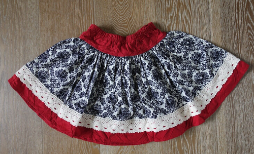 Persnickety Girls Holiday Skirt Size 6 EUC Made in USA!