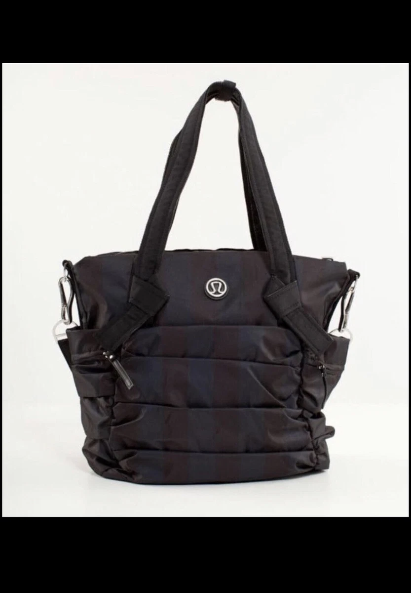 Lululemon athletica bag clearance