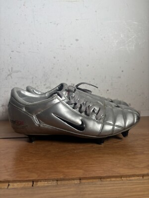 Nike Total 90 III air zoom football boots size 9 UK silver red