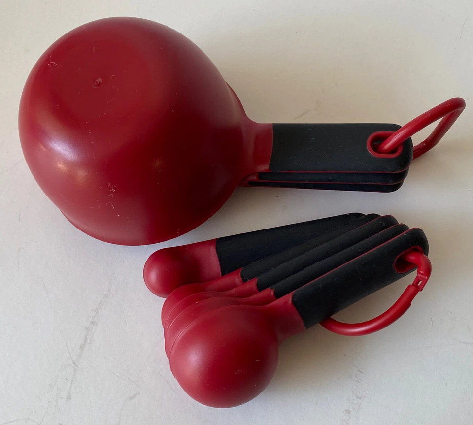 Kitchen Aid 4 Cup & 5 Spoon Measuring Set - cranberry red  - Image 3 of 3