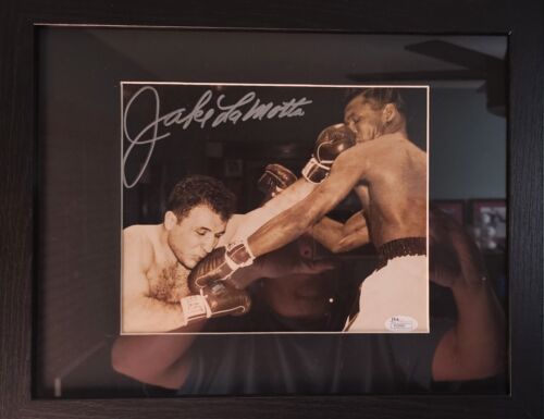 Foto firmada por Jake Lamotta leyenda del boxeo enmarcada 8x10 certificado de autenticidad JSA P59581 - Imagen 1 de 3