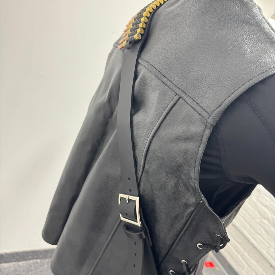 Correa de Guitarra Bala de Latón Cuero Genuino Cabeza de Remache Punk Rock Thrash Hecha en EE. UU. Foto 3 de 4