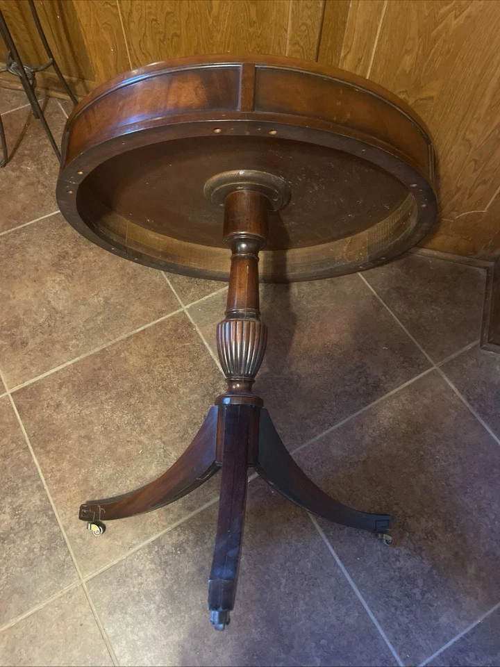 Винтажный круглый стол - Изображение 3 из 4