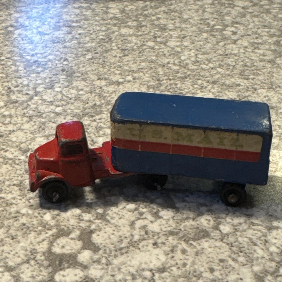 Lot Of Vintage Diecast Tootsie Toys Lesney Cars Trucks Trailers & 1966 Case - Image 4 of 4