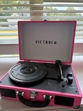 Victrola Journey 3-Speed Bluetooth Suitcase Record Player - Pink: Belt Drive, Bu