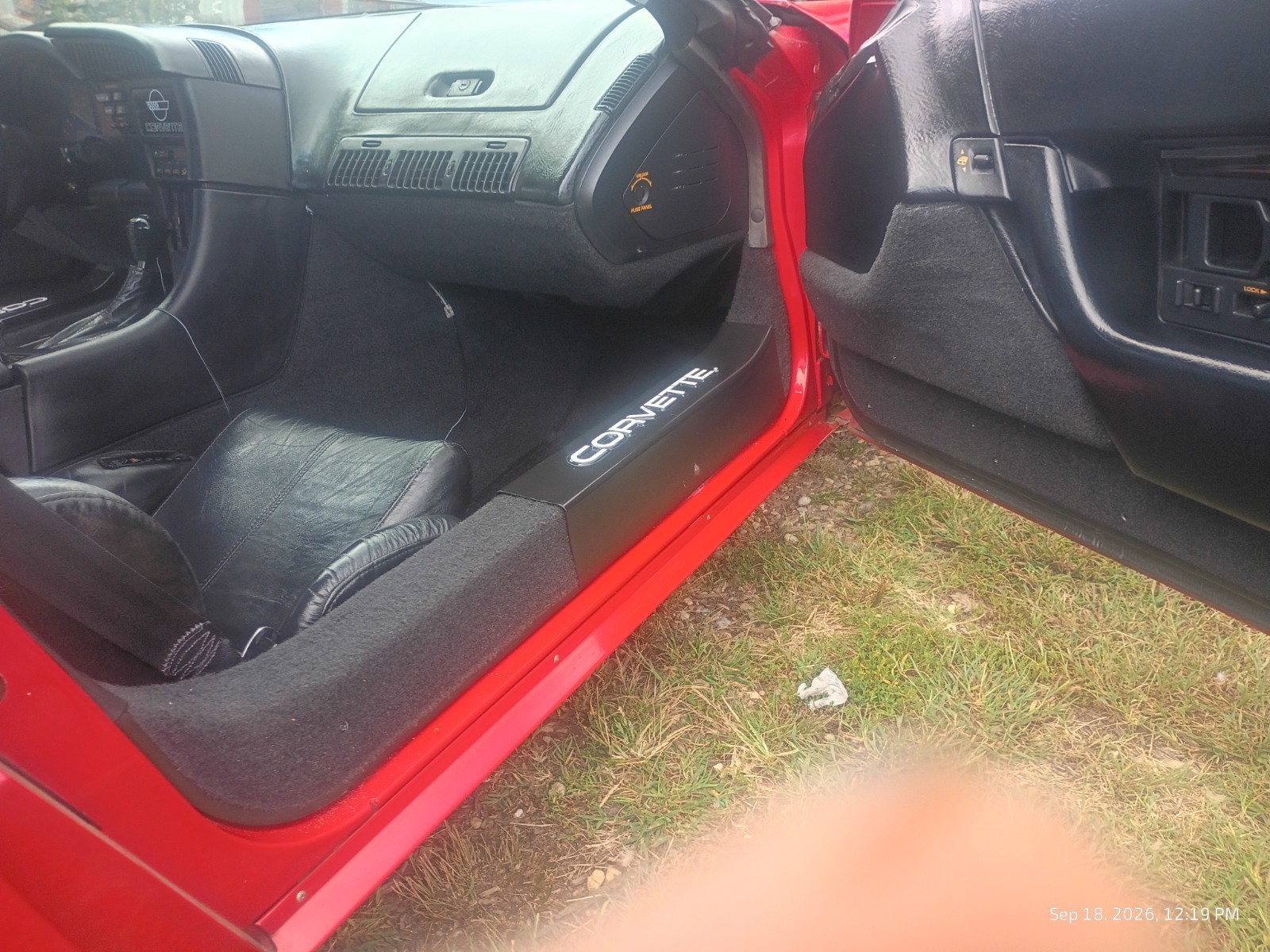 1992 Red Chevrolet Corvette   | C4 Corvette Photo 9