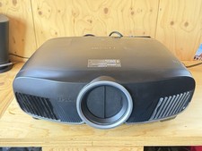 Epson EH-TW9300W 4K UHD Projector - Read Description Fault. Please Read