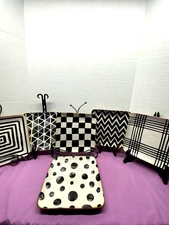 Over and back-Lot of 6 Square Stoneware Appetizer/Dessert Plates with Gold Trim