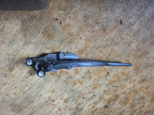 Ford Fiesta VI Bj 2011  Scheibenwischer Motor Hinten 0390201215