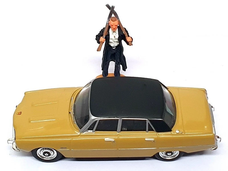 Corgi 1/43 Scale CC01901 - Rover 3500 V8 & Big Chris Figure Lock Stock - Image 4 of 4