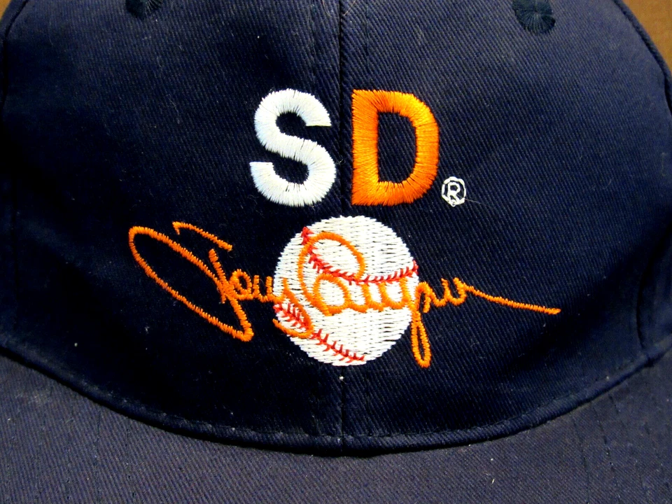 Chapéu boné TONY GWYNN 8 X CAMPEÃO DE REBATIDAS PADRES HOF AUTOGRAFADO VINTAGE PADRES JSA - Imagem 4 de 4