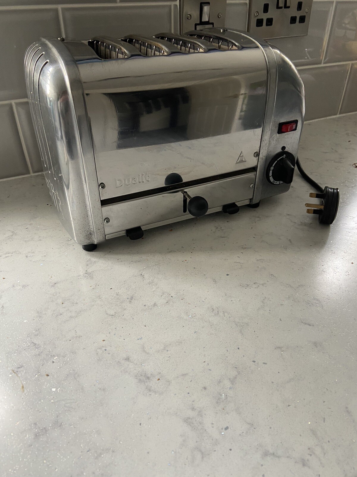 Dualit Classic 4 Slot Standard Toaster with Sandwich Cage 40590
