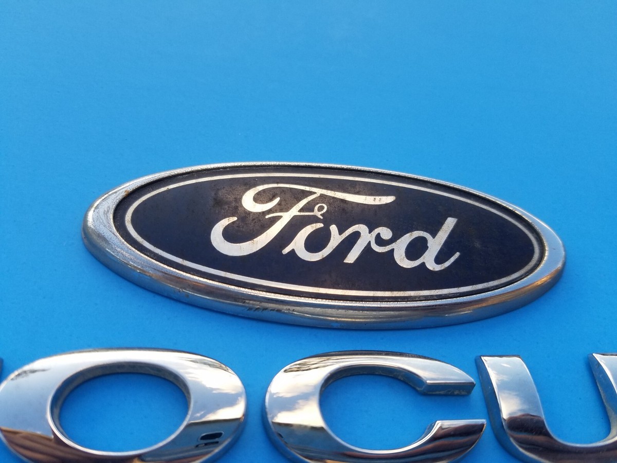 99 00 01 02 03 04 05 06 07 FORD FOCUS ZX4 SE REAR EMBLEM