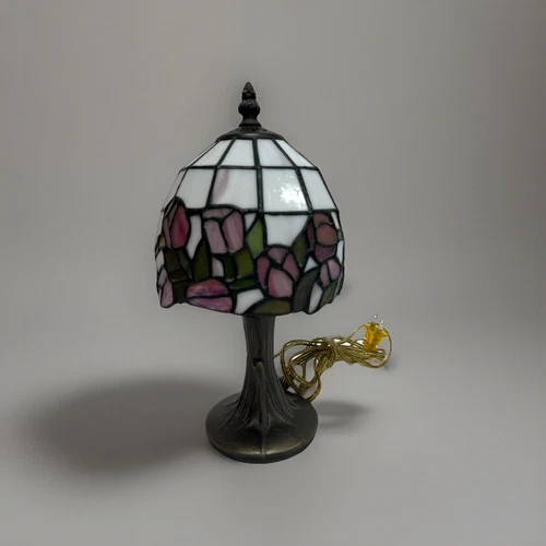 Vintage Small Tiffany Style Stained Slag Glass Lamp Metal Base 12”