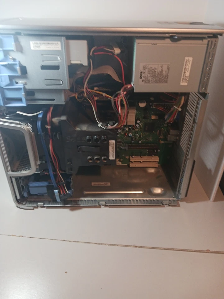 Dell Dimension E520 MT Intel Pentium D 2.80GHz CPU 1GB RAM No HDD No OS - Image 4 of 4