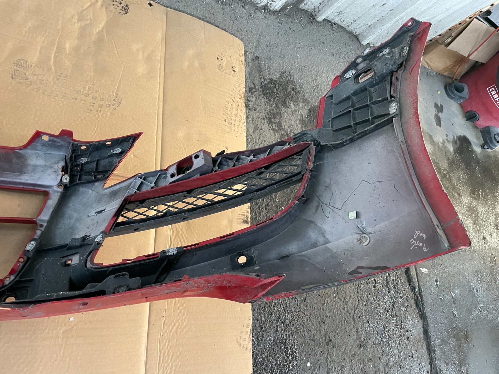 2010 - 2012 AUDI R8 FRONT BUMPER COVER 420807437 OEM