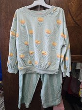 5t brand new sweatsuit outfit from target item 73G7