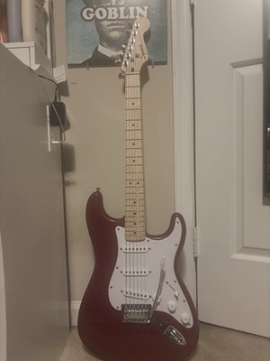 Squier Stratocaster Red Solid-Body 6-String Electric Guitar w/ Cable & Strap