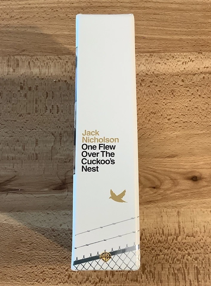 One Flew Over The Cuckoo’s Nest (Blu Ray) Ultimate Deluxe Set Book Cards More - Image 4 of 4