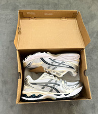 ASICS GEL-Kayano 14 Herren Laufschuhe Sneaker Weiß/Schwarz/Silber Größe …